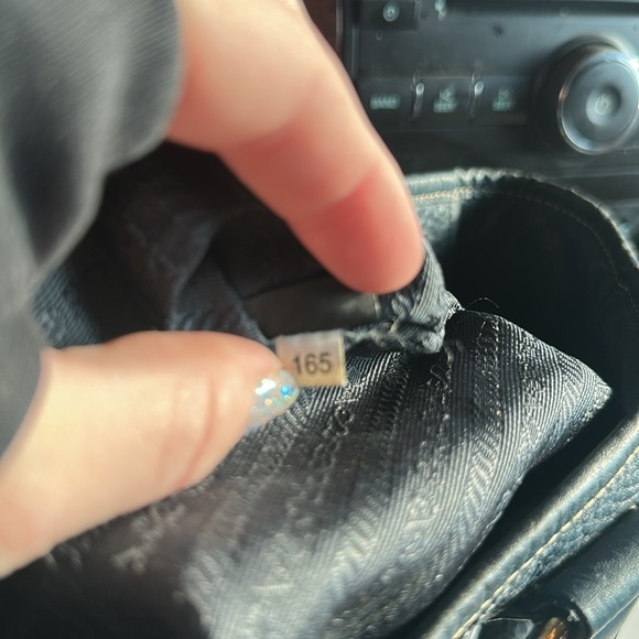 Authentic Prada Vitello Daino Two Way blue leather purse - Picture 8 of 8